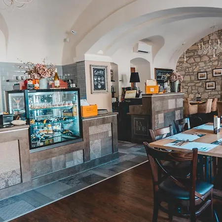 Labor Kvartely Tokaj