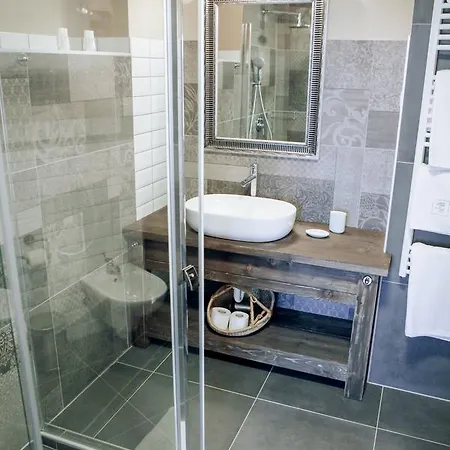 Labor Kvartely Hotel *