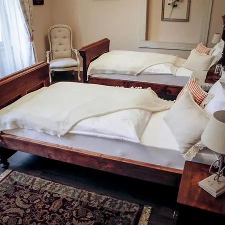 Hotel Labor Kvartely *