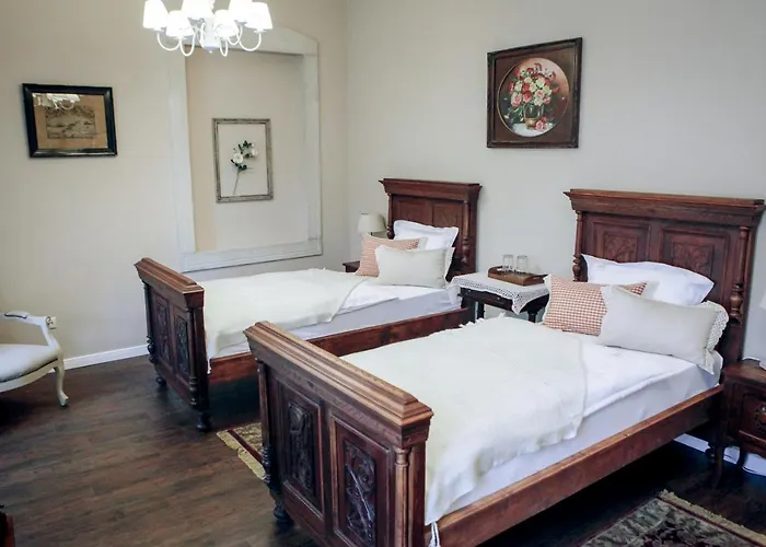 Hotel Labor Kvartely *